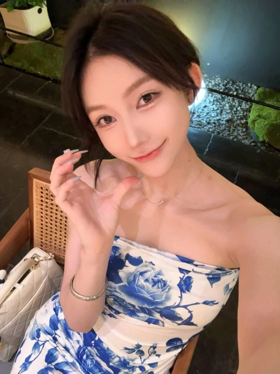 抖音小李财岛遇写真合集 82图4视频